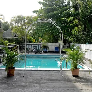 Pineapplesuites Ocho Rios